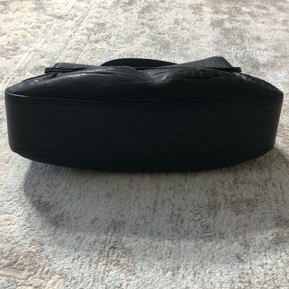 Fendi Napa Vernice Buckle Shoulder bag EUC - Picture 6 of 11